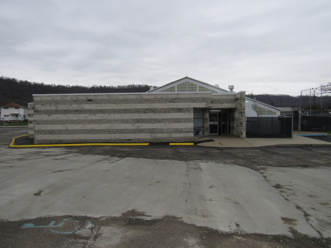 Four Seasons Pool in Moundsville Reopens Following Repainting News, Sports, Jobs The